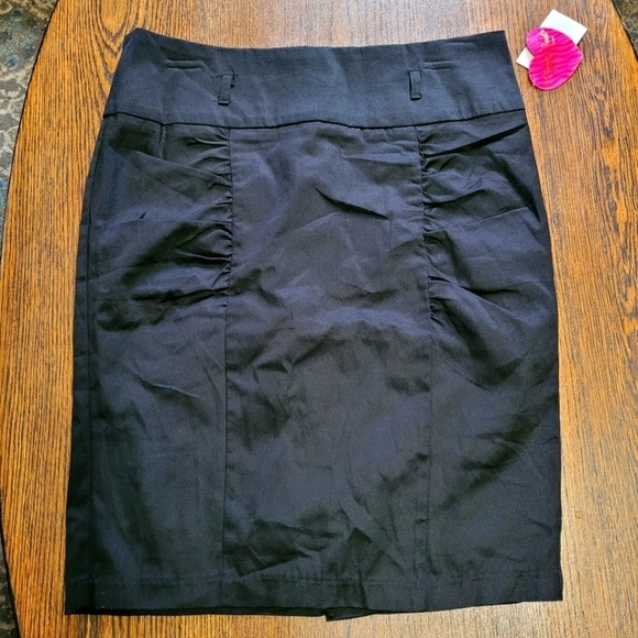 HeartSoul Dresses & Skirts - Heart Soul Black Ruched Front Pencil Skirt Size Junior's 9 NEW with Tags